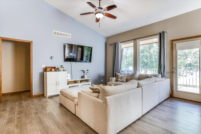 10405 W Greenfield St, Wichita, KS 67215