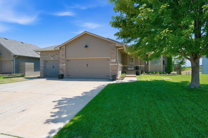 13701 Lost Creek St, Wichita, KS 67235