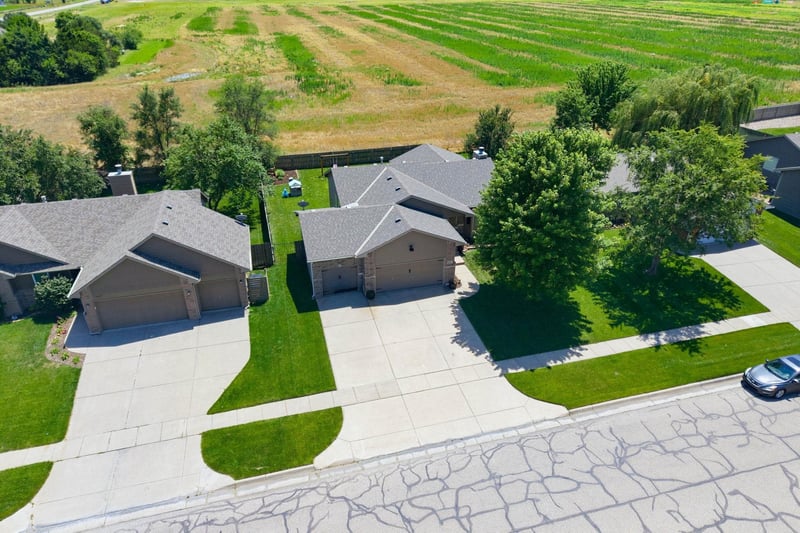 13701 Lost Creek St, Wichita, KS 67235
