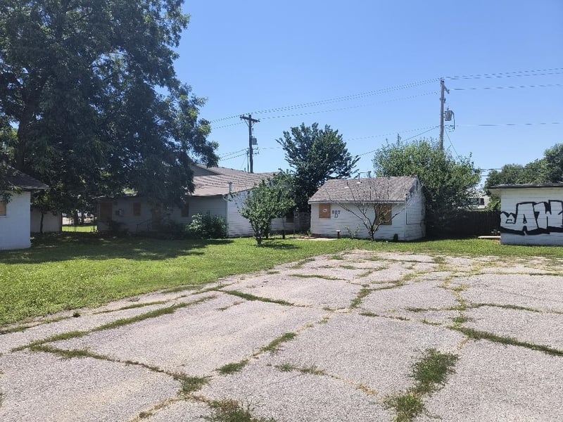 1518 1st Street N, Wichita, KS 67214