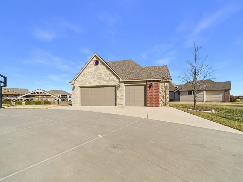 7972 Caribou Pl, Bel Aire, KS 67226