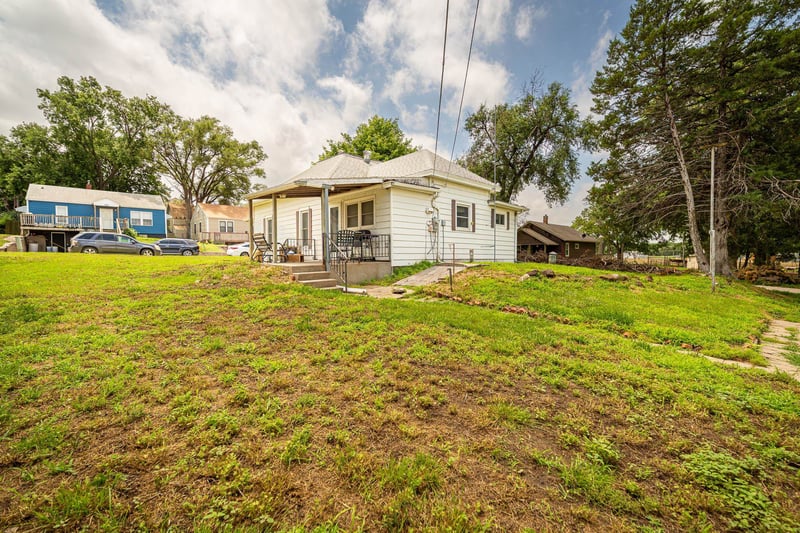 825 5th St, Concordia, KS 66901