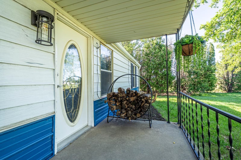 1685 154th Rd, Concordia, KS 66901