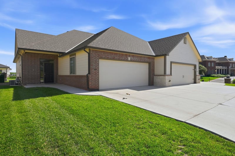 818 Mccloud Cir #109, Andover, KS 67002