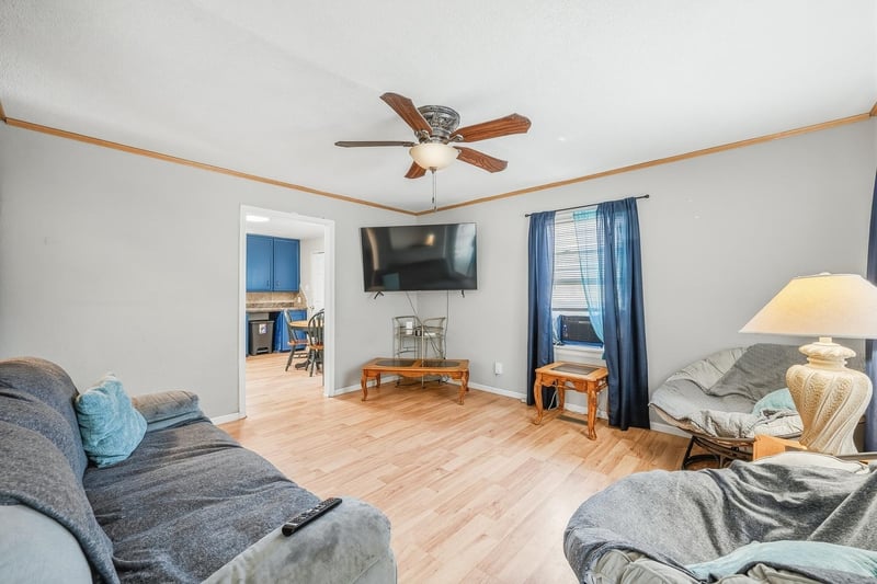 1513 3rd , Arkansas City, KS 67005-1527