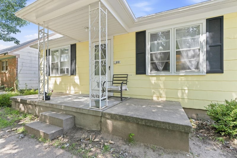 1513 3rd , Arkansas City, KS 67005-1527