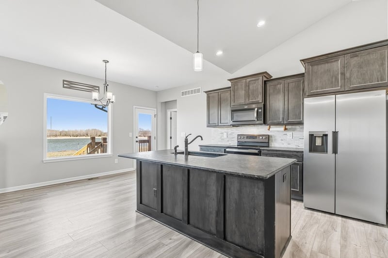 832 Sunset , Goddard, KS 67052
