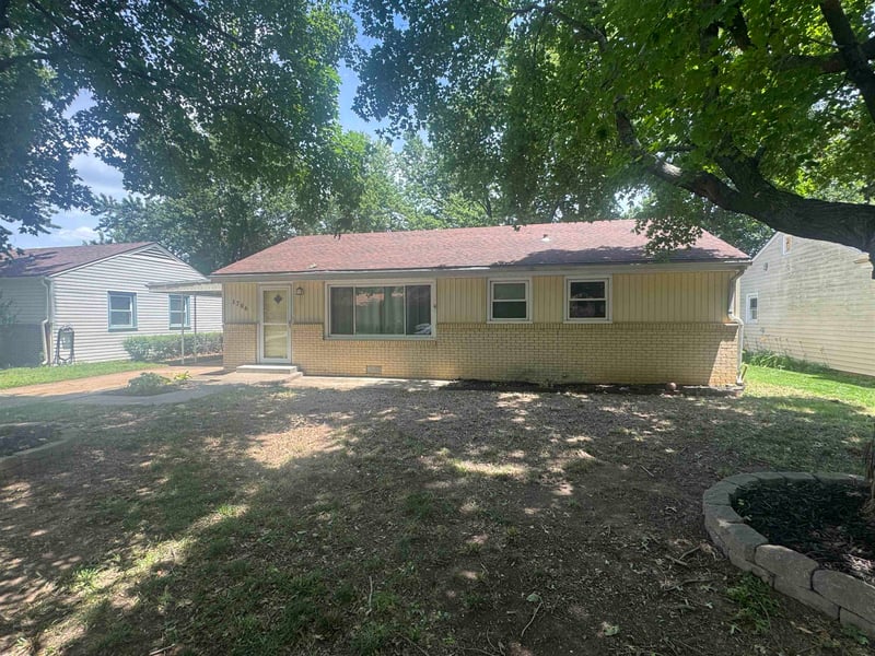 1706 Mound , Winfield, KS 67156