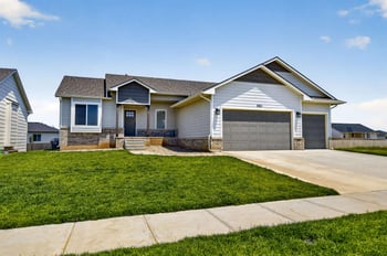 5104 W 46th St S, Wichita, KS 67215