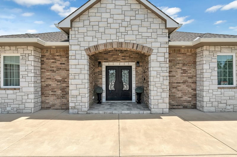 6628 Hydraulic , Wichita, KS 67216