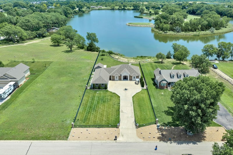 6628 Hydraulic , Wichita, KS 67216