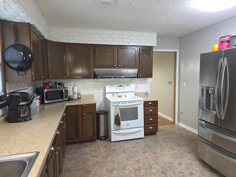 11030 Anthony Ln, Mulvane, KS 67110