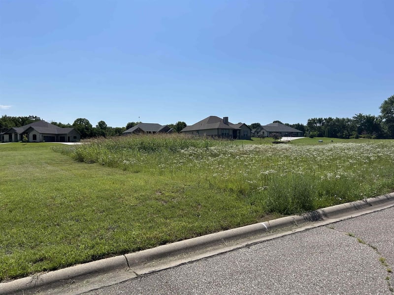 Lot 2 Block 4 Country Clb Est 1 Replat, Arkansas City, KS 67005