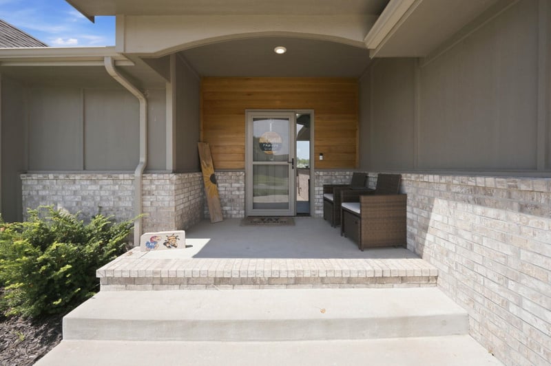 517 Horseshoe Bend, Maize, KS 67101