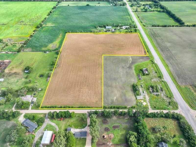 000 S Kansas Rd, Newton, KS 67114