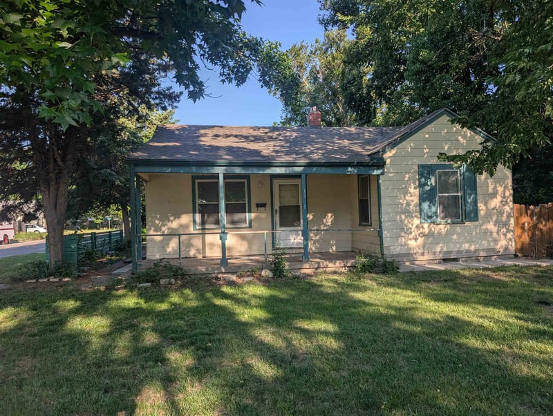 1301 N Dellrose Ave, Wichita, KS 67208