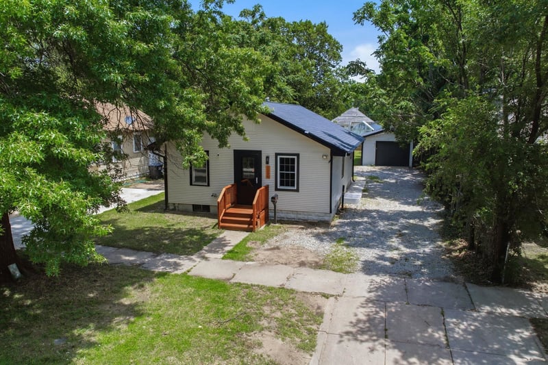 1226 S Lulu, Wichita, KS 67211