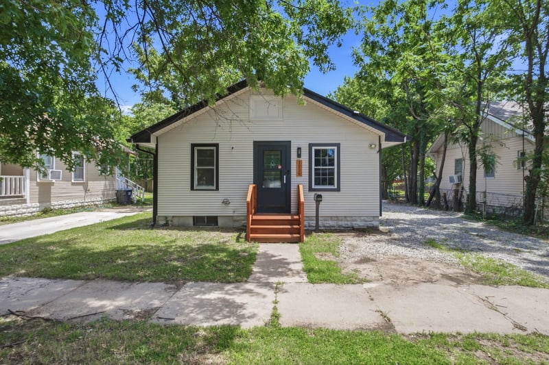 1226 S Lulu, Wichita, KS 67211