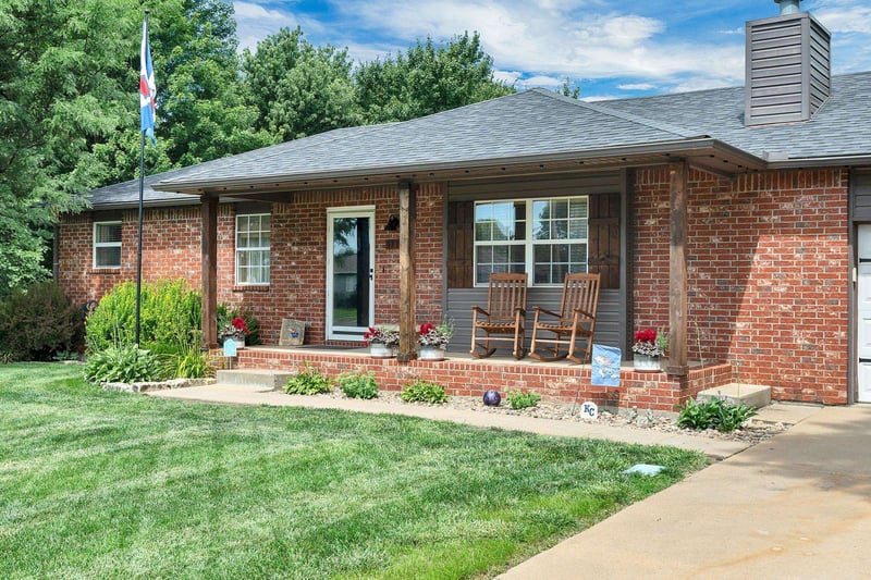 1715 Post Ct, El Dorado, KS 67042
