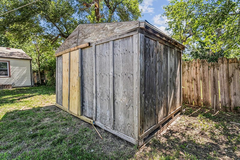 5901 E Bayley St, Wichita, KS 67218
