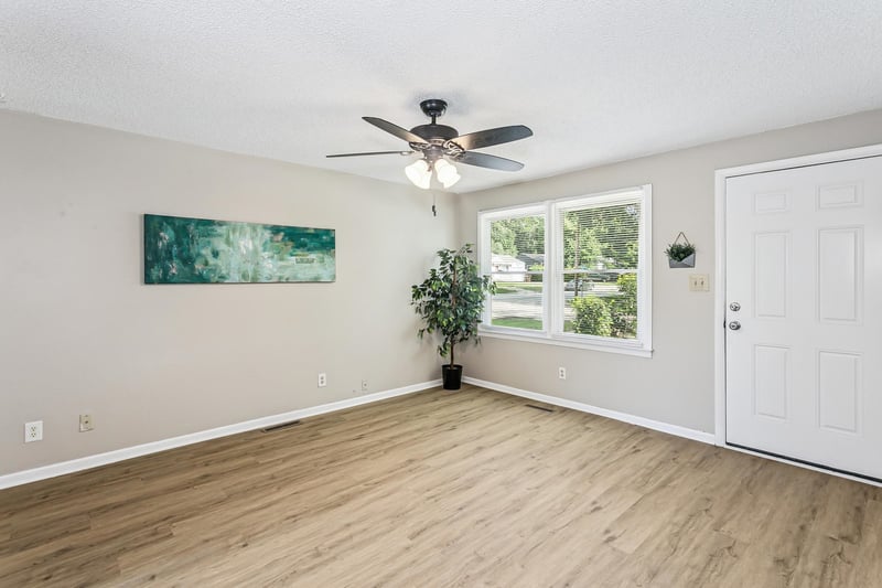 5901 E Bayley St, Wichita, KS 67218