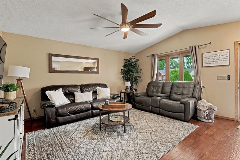 2425 N Amarado St, Wichita, KS 67205