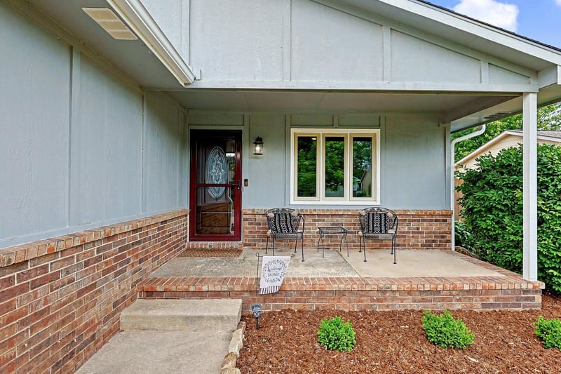 2425 N Amarado St, Wichita, KS 67205