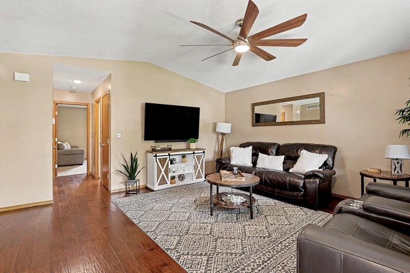 2425 N Amarado St, Wichita, KS 67205