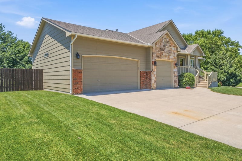 3001 S Duncan, Newton, KS 67114