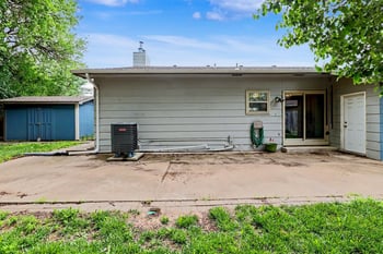 1824 S Longford Ct, Wichita, KS 67207