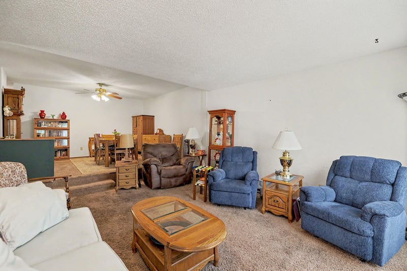 1824 Longford Ct, Wichita, KS 67207