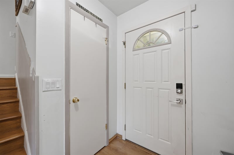 163 S Lochinvar St, Wichita, KS 67207