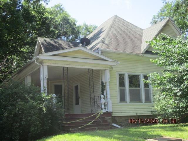 1400 Grand Ave, Parsons, KS 67357