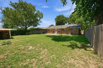 2215 E Stafford St, Wichita, KS 67211