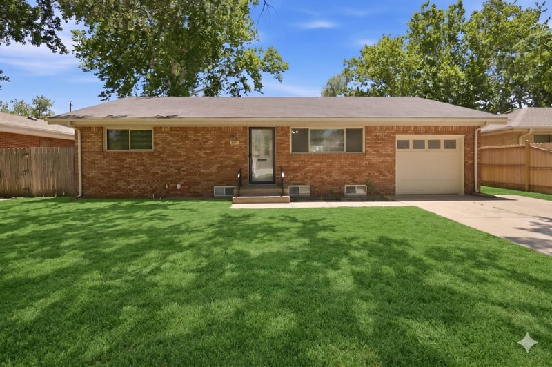 2215 Stafford St, Wichita, KS 67211