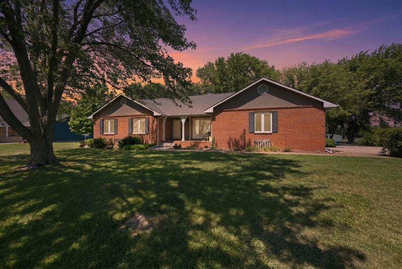 2327 Forestview , Wichita, KS 67223