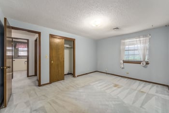 8917 W Harvest #201, Wichita, KS 67212