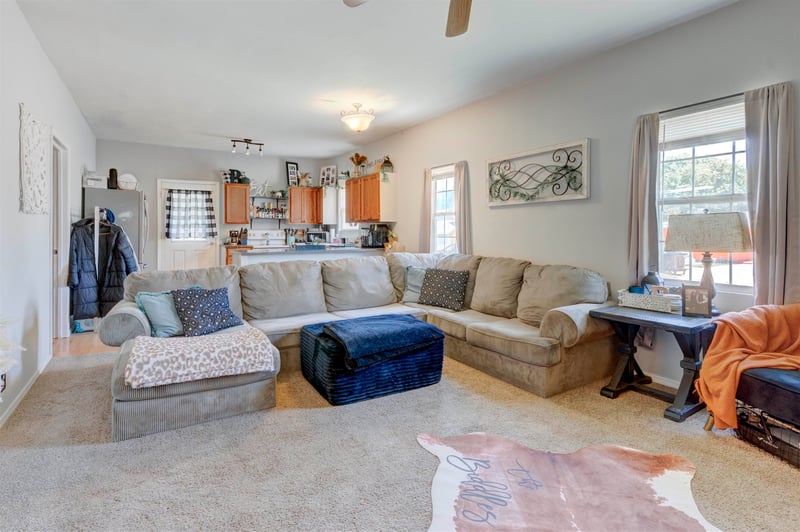 1326 Summit St, Arkansas City, KS 67156