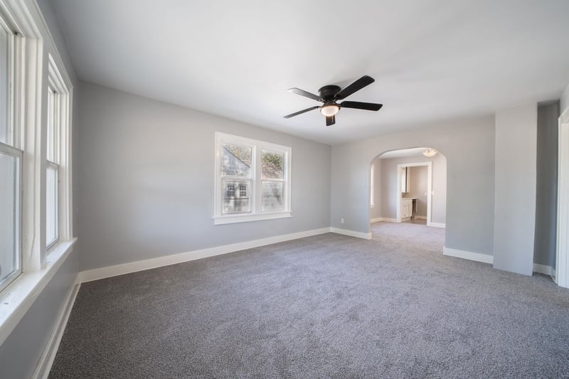 940 Holyoke , Wichita, KS 67208