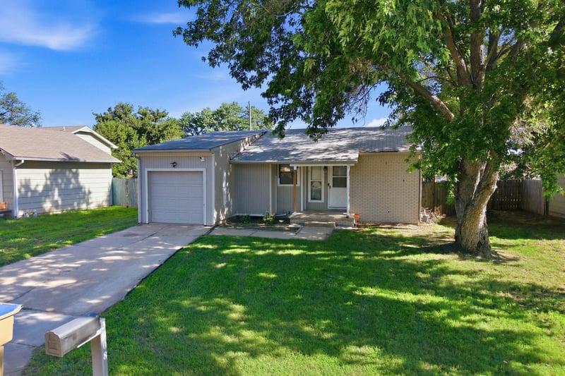 3008 Maxwell , Wichita, KS 67217