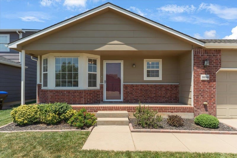 10300 Jewell Cir, Wichita, KS 67209
