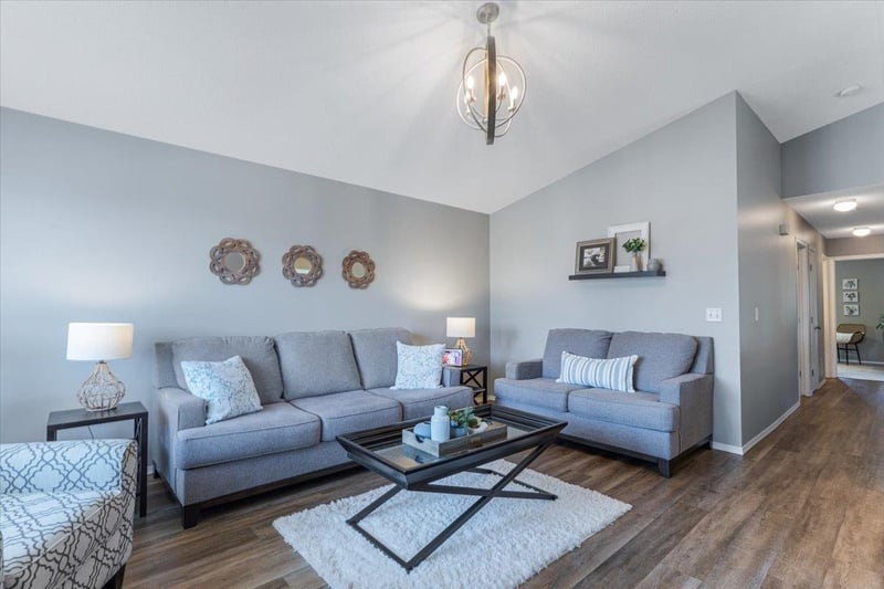 10300 Jewell Cir, Wichita, KS 67209