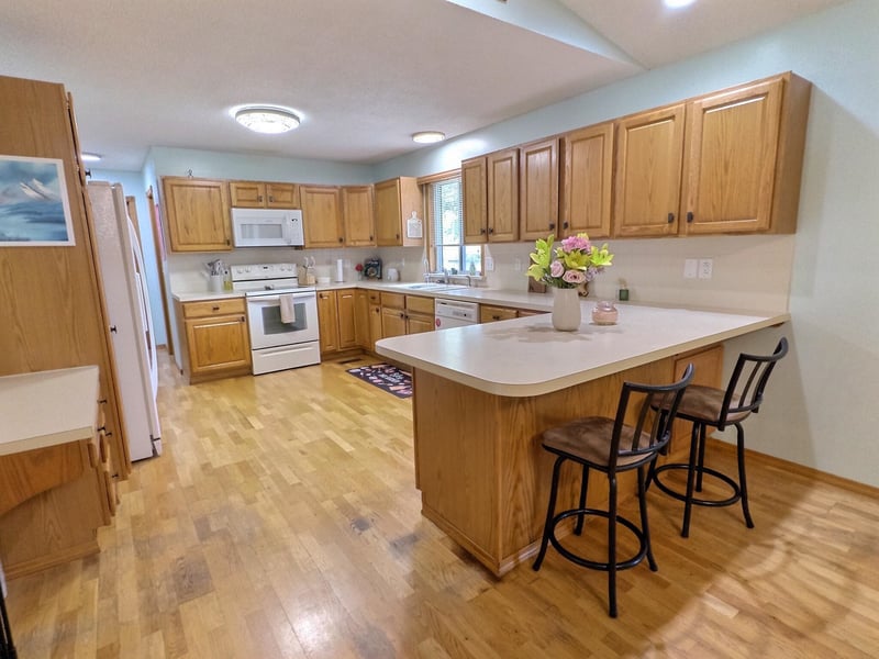 215 Prather St, Mulvane, KS 67110