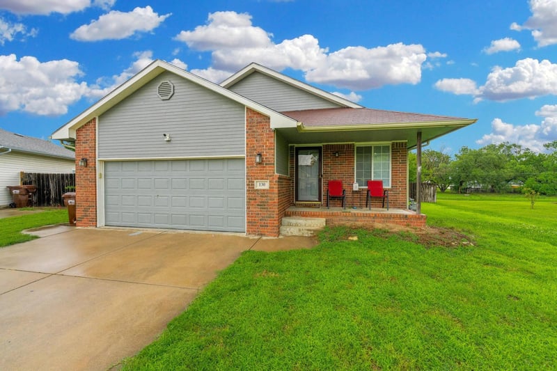 130 Marlen , Haysville, KS 67060