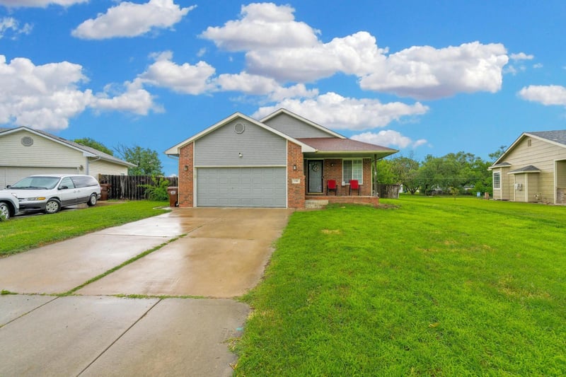 130 Marlen , Haysville, KS 67060