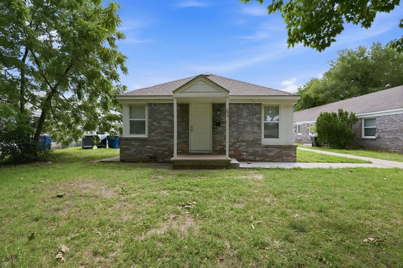 824 Water St, Wichita, KS 67213