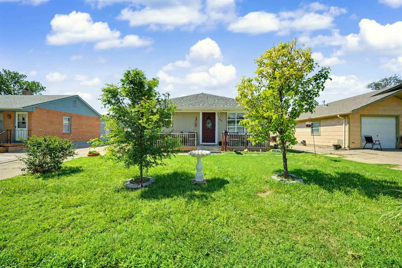 506 Bond St, Salina, KS 67401