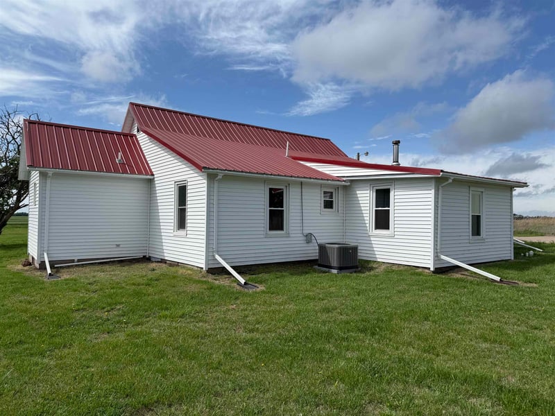 21386 172nd Rd, Burden, KS 67019