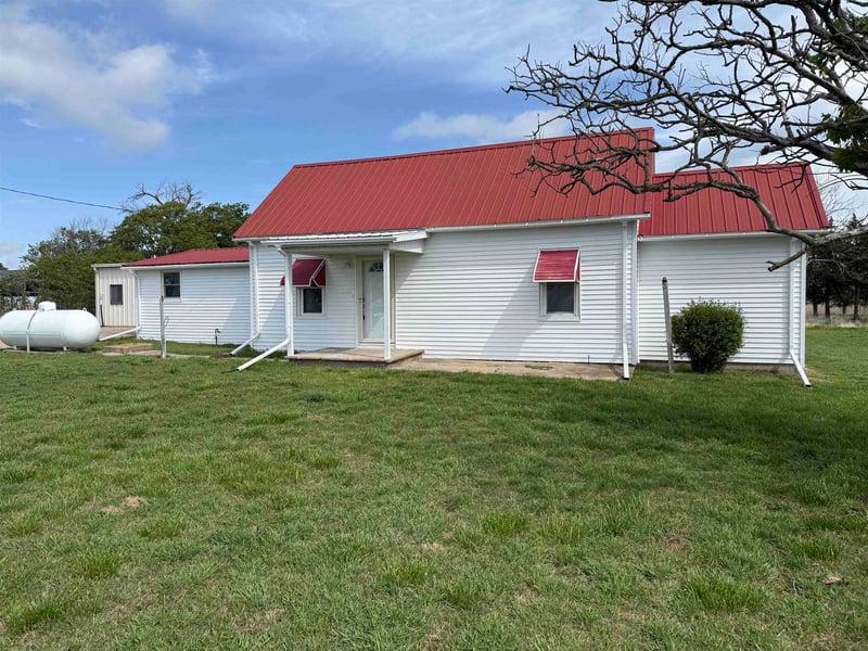 21386 172nd Rd, Burden, KS 67019