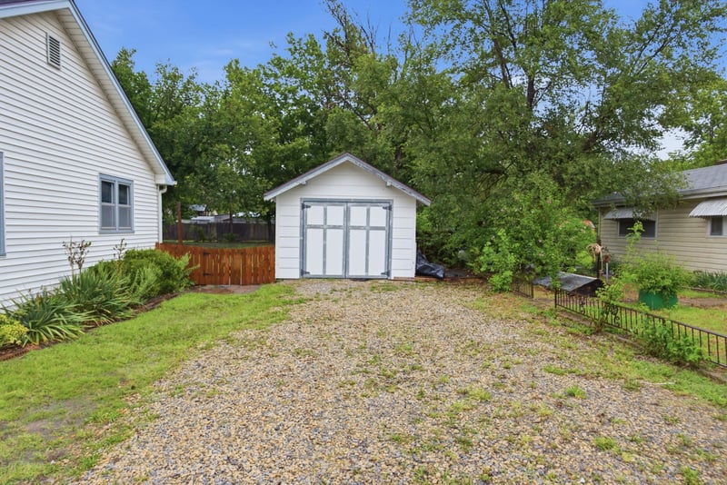 420 S Mccomas, Wichita, KS 67213